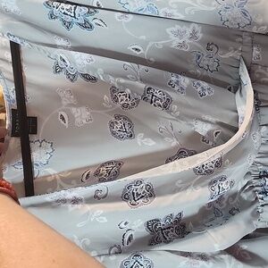 Torrid flowy gray top